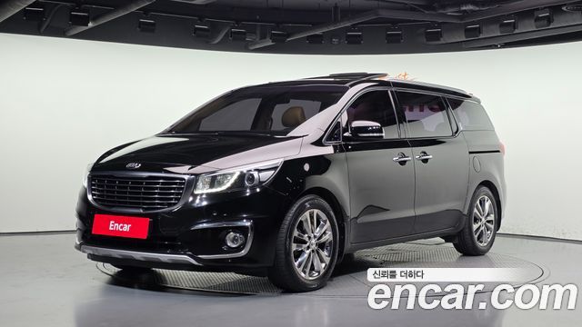 Kia Canival 2017 — photo 1