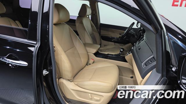 Kia Canival 2017 — photo 11