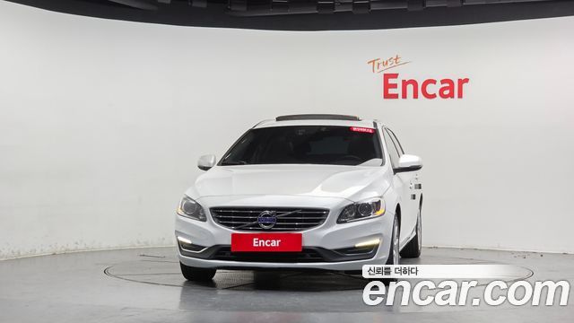 Volvo V60 2015 — photo 3