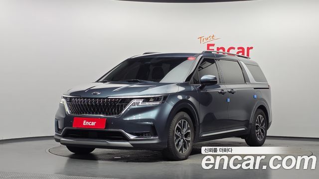 Kia Canival 2021 — photo 1