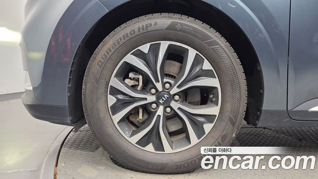 Kia Canival 2021 — photo 5