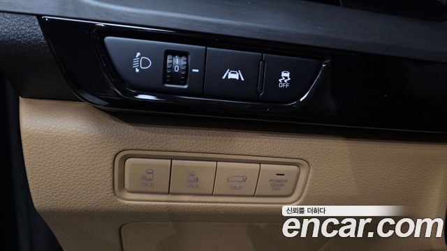 Kia Canival 2021 — photo 13