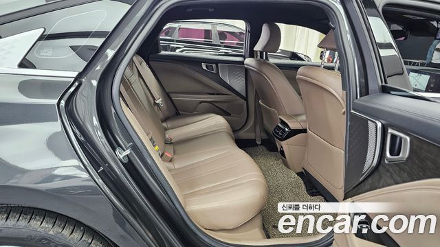 Kia K8 2022 — photo 17