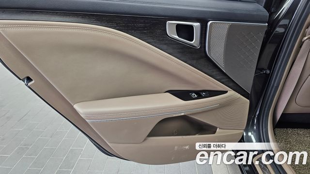 Kia K8 2022 — photo 15