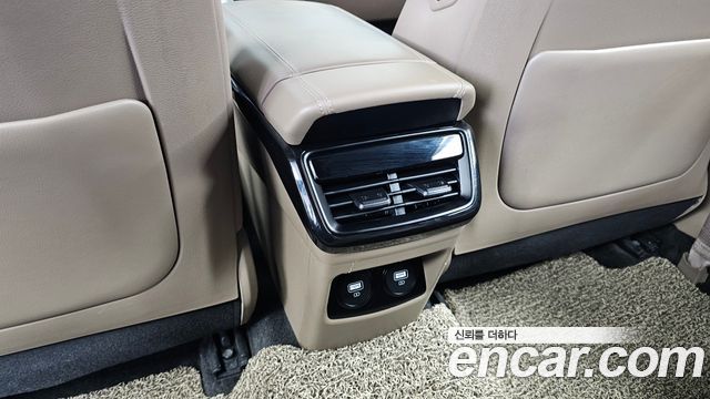 Kia K8 2022 — photo 31