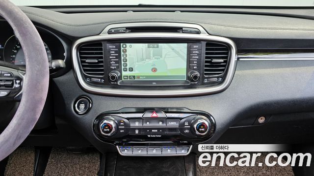 Kia Sorento 2016 — photo 14