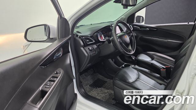 Chevrolet Korea Spark 2022 — photo 11