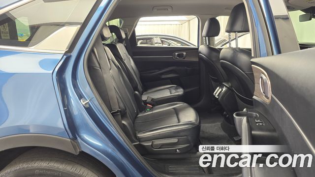 Kia Sorento 2021 — photo 17
