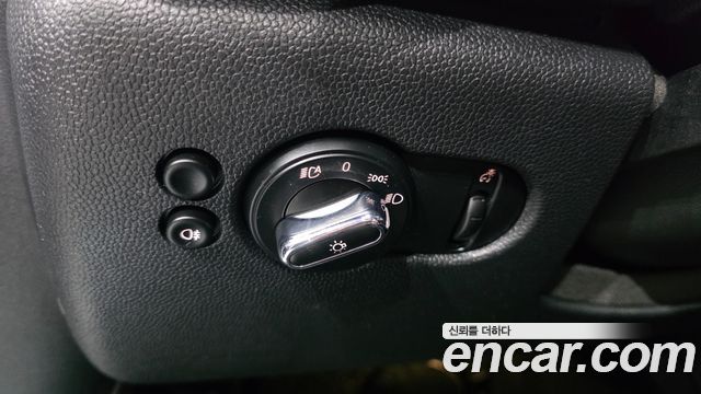 Mini Cooper 2024 — photo 13