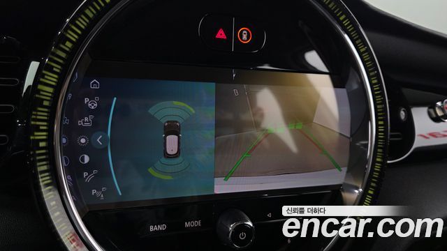 Mini Cooper 2024 — photo 18