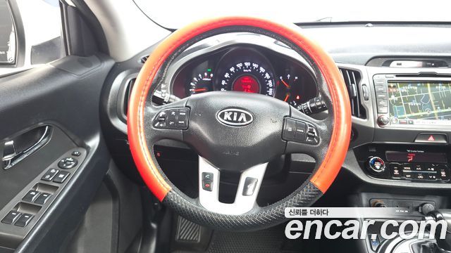 Kia Sportage 2012 — photo 12
