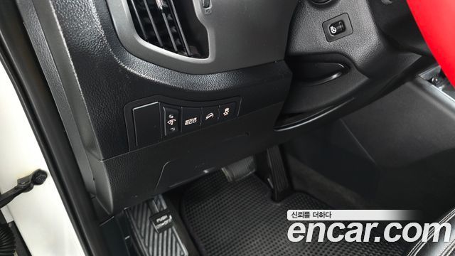 Kia Sportage 2012 — photo 18