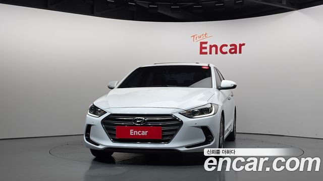 Hyundai AVANTE 2018 — photo 3