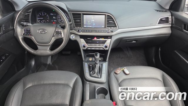 Hyundai AVANTE 2018 — photo 7