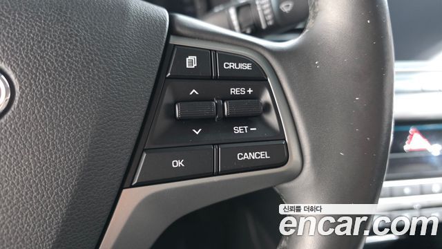 Hyundai AVANTE 2018 — photo 14