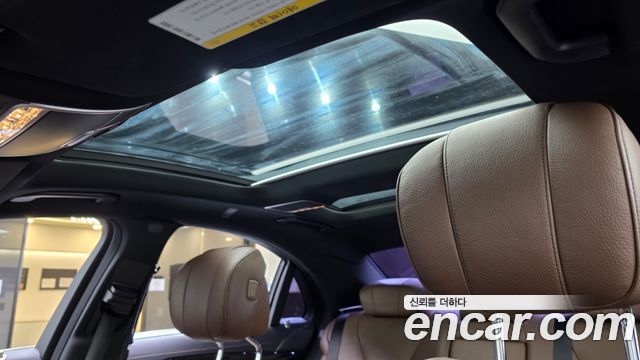 Mercedes-Benz S-Class 2016 — photo 18