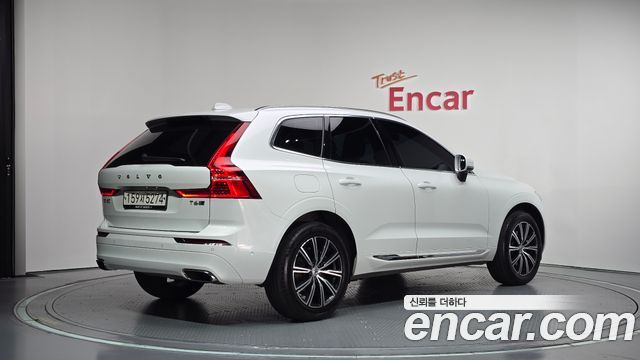 Volvo XC60 2020 — photo 2