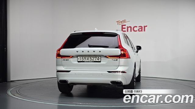 Volvo XC60 2020 — photo 4