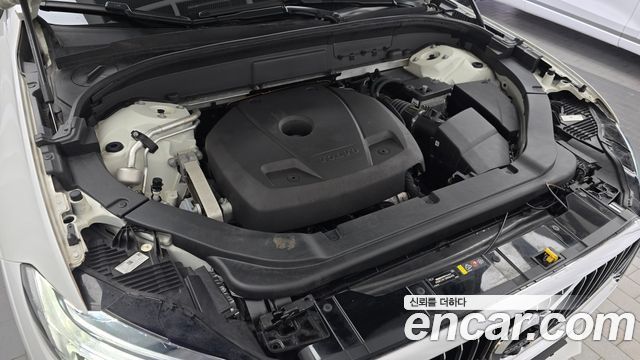 Volvo XC60 2020 — photo 6