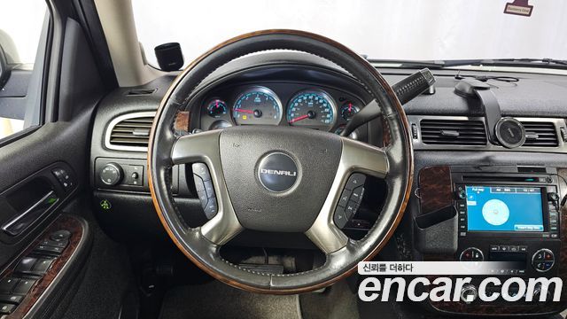 GMC Yukon 2007 — photo 13