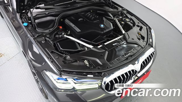BMW 5-Series 2023 — photo 6