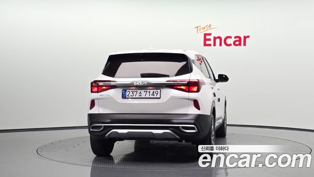 Kia Seltos 2022 — photo 4