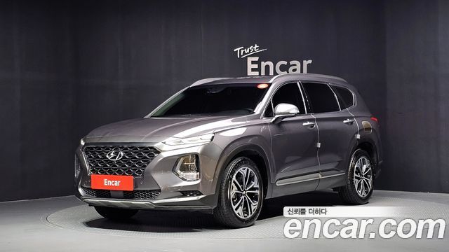 Hyundai Santafe 2019 — photo 1