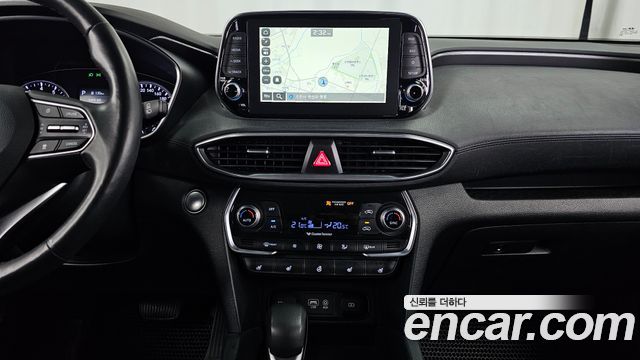 Hyundai Santafe 2019 — photo 22