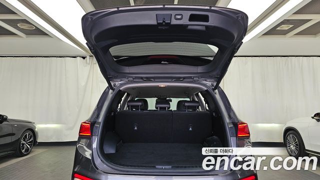 Hyundai Santafe 2019 — photo 26
