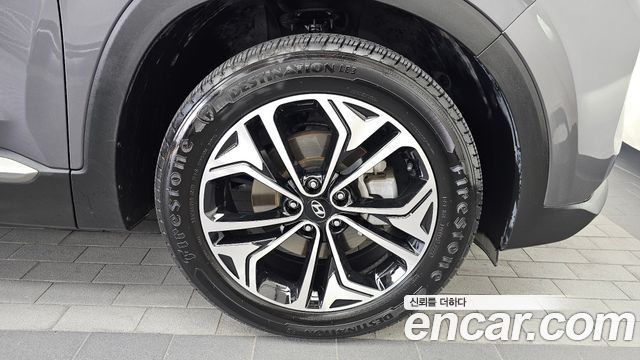 Hyundai Santafe 2019 — photo 7