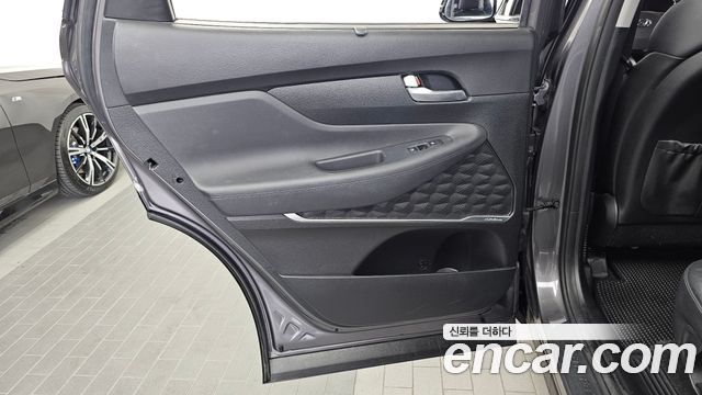 Hyundai Santafe 2019 — photo 15