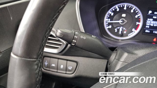 Hyundai Santafe 2019 — photo 32