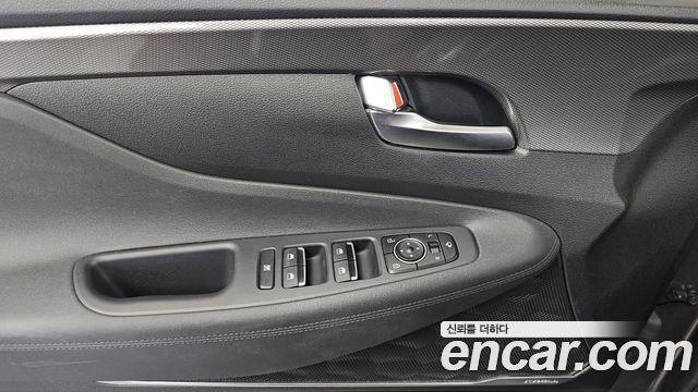Hyundai Santafe 2019 — photo 33
