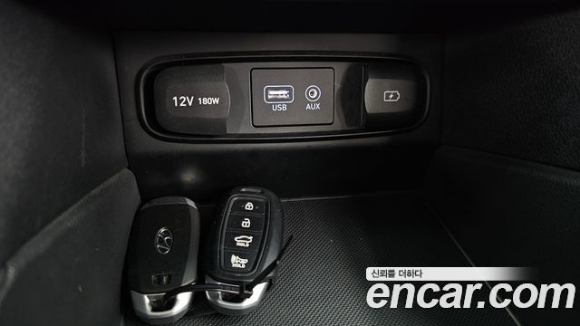 Hyundai Santafe 2019 — photo 34
