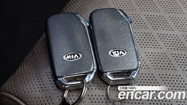Kia K3 2019 — photo 25
