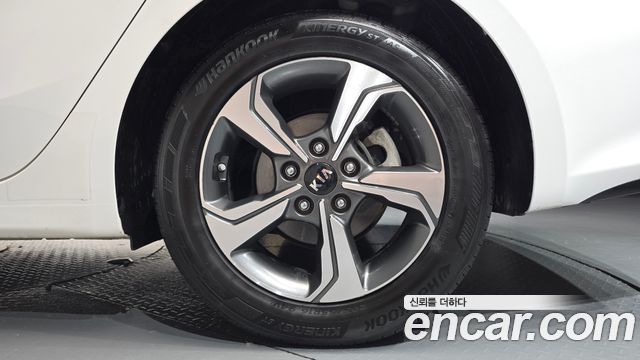 Kia K3 2019 — photo 7