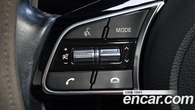 Kia K3 2019 — photo 27