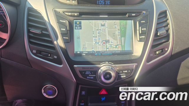 Hyundai AVANTE 2014 — photo 12
