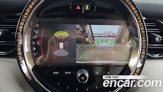Mini Cooper 2023 — photo 22