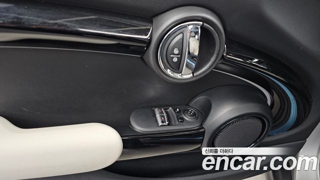 Mini Cooper 2023 — photo 27