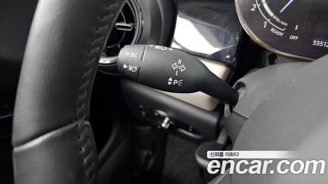 Mini Cooper 2023 — photo 28