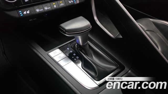 Hyundai AVANTE 2023 — photo 12