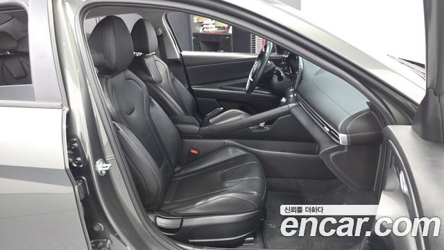 Hyundai AVANTE 2023 — photo 17