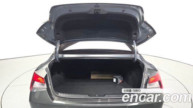 Hyundai AVANTE 2023 — photo 26