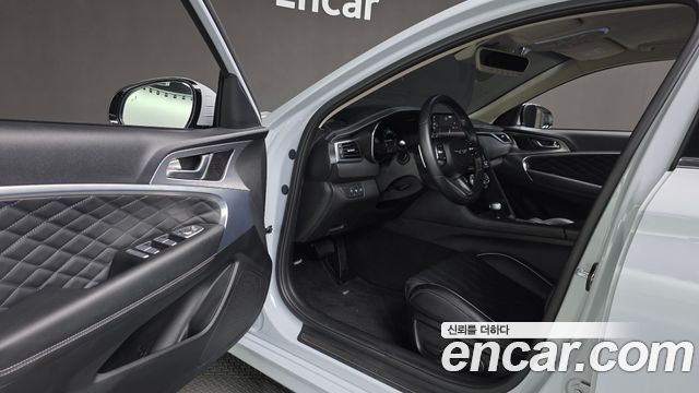 Genesis G70 2021 — photo 13