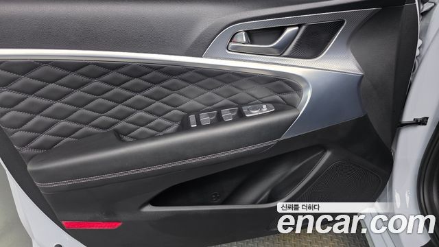 Genesis G70 2021 — photo 14