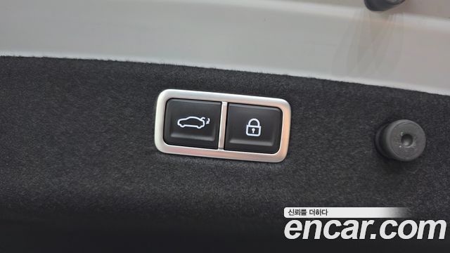 Genesis G70 2021 — photo 27
