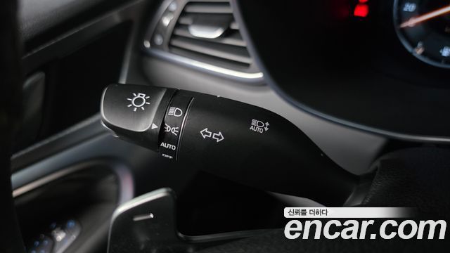 Genesis G70 2021 — photo 32