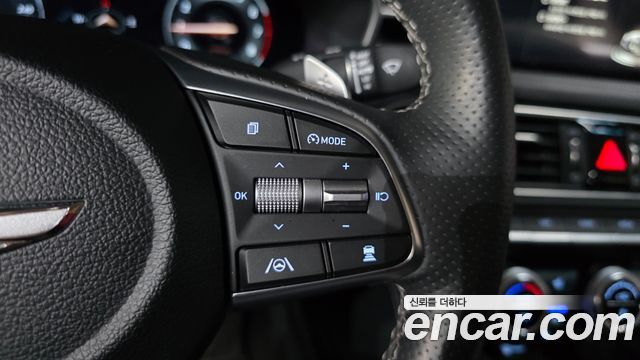 Genesis G70 2021 — photo 33