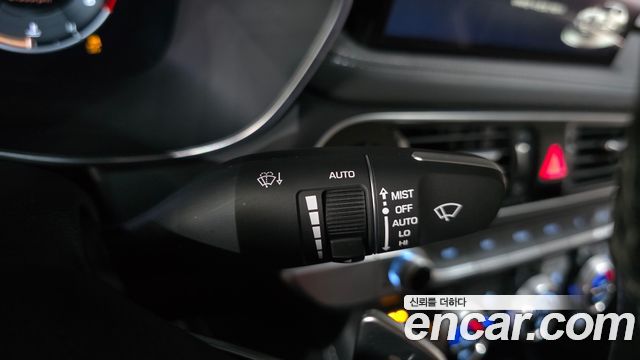 Genesis G70 2021 — photo 35